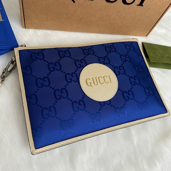 Auth off the Grid Clutch Like new - Picture 6 of 15